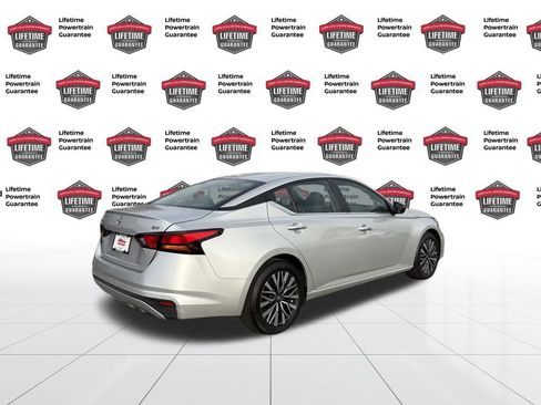 Certified 2024 Nissan Altima 2.5 SV image 6