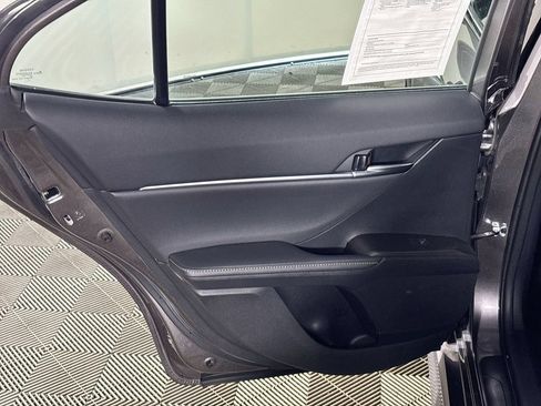 Used 2024 Toyota Camry XSE FWD image 18