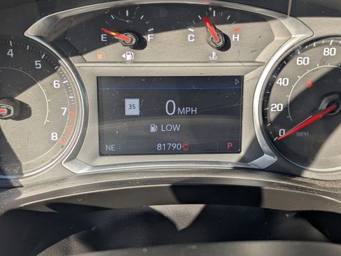 Used 2020 Chevrolet Traverse LT w/ LT Premium Package image 27