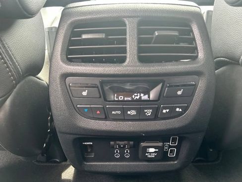 Used 2021 Honda Pilot Touring image 22