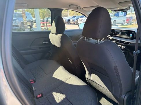 Certified 2025 Nissan Kicks SV image 12