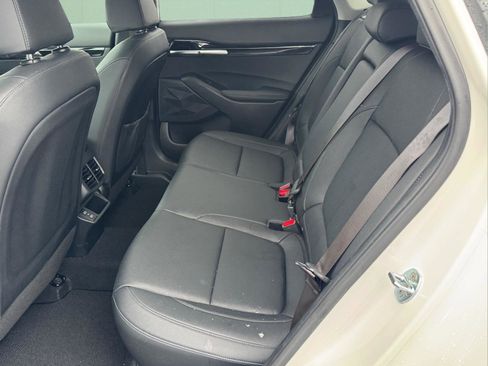 Used 2024 Kia Seltos EX image 12