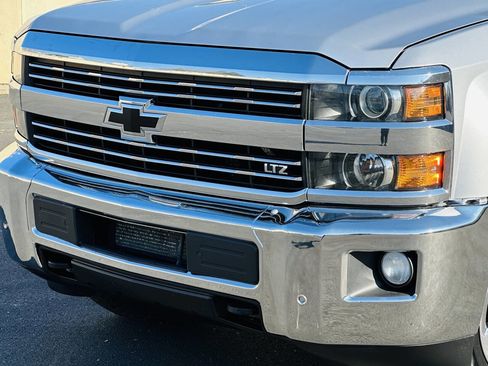 Used 2016 Chevrolet Silverado 2500 LTZ w/ Duramax Plus Package image 9