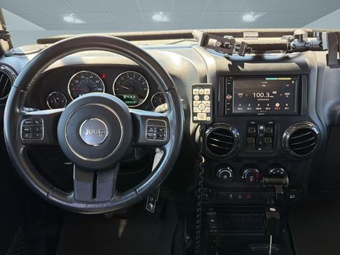 Used 2018 Jeep Wrangler Unlimited Sport S image 26