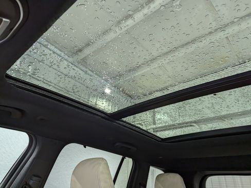 New 2025 Jeep Grand Cherokee Limited w/ Luxury Tech Group II image 27