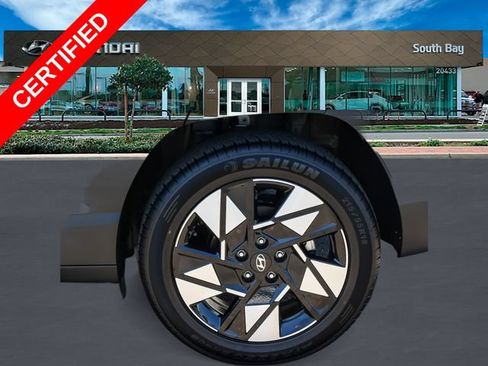 Certified 2025 Hyundai Kona SEL FWD image 8