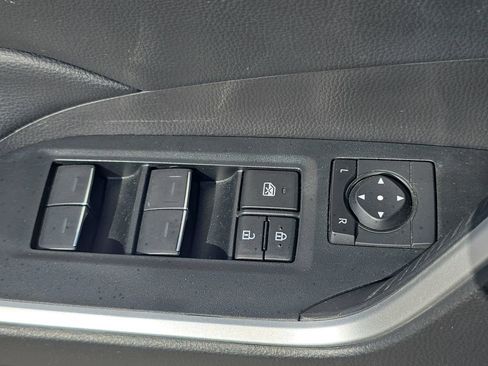 Used 2023 Toyota RAV4 XLE image 23