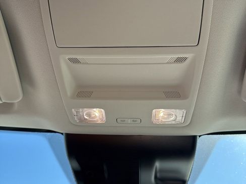 Used 2023 Ford Maverick XLT image 25