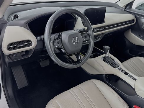 Certified 2024 Honda HR-V EX-L image 9