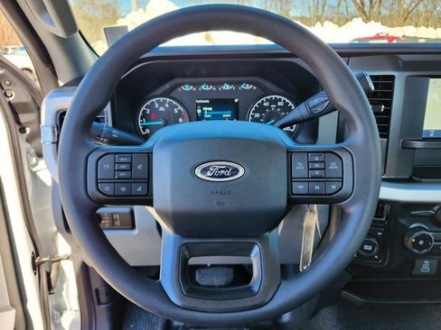 New 2026 Ford F250 XL w/ XL Chrome Package image 22