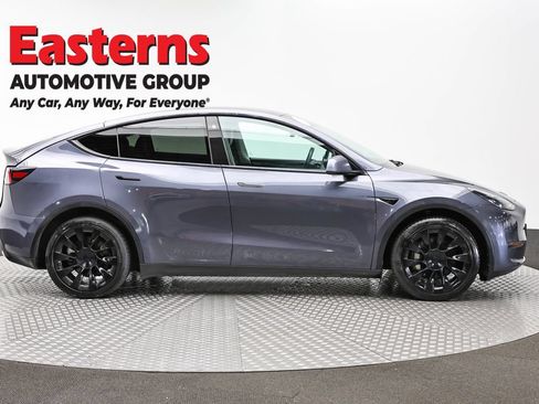 Used 2021 Tesla Model Y Long Range AWD/4WD image 4