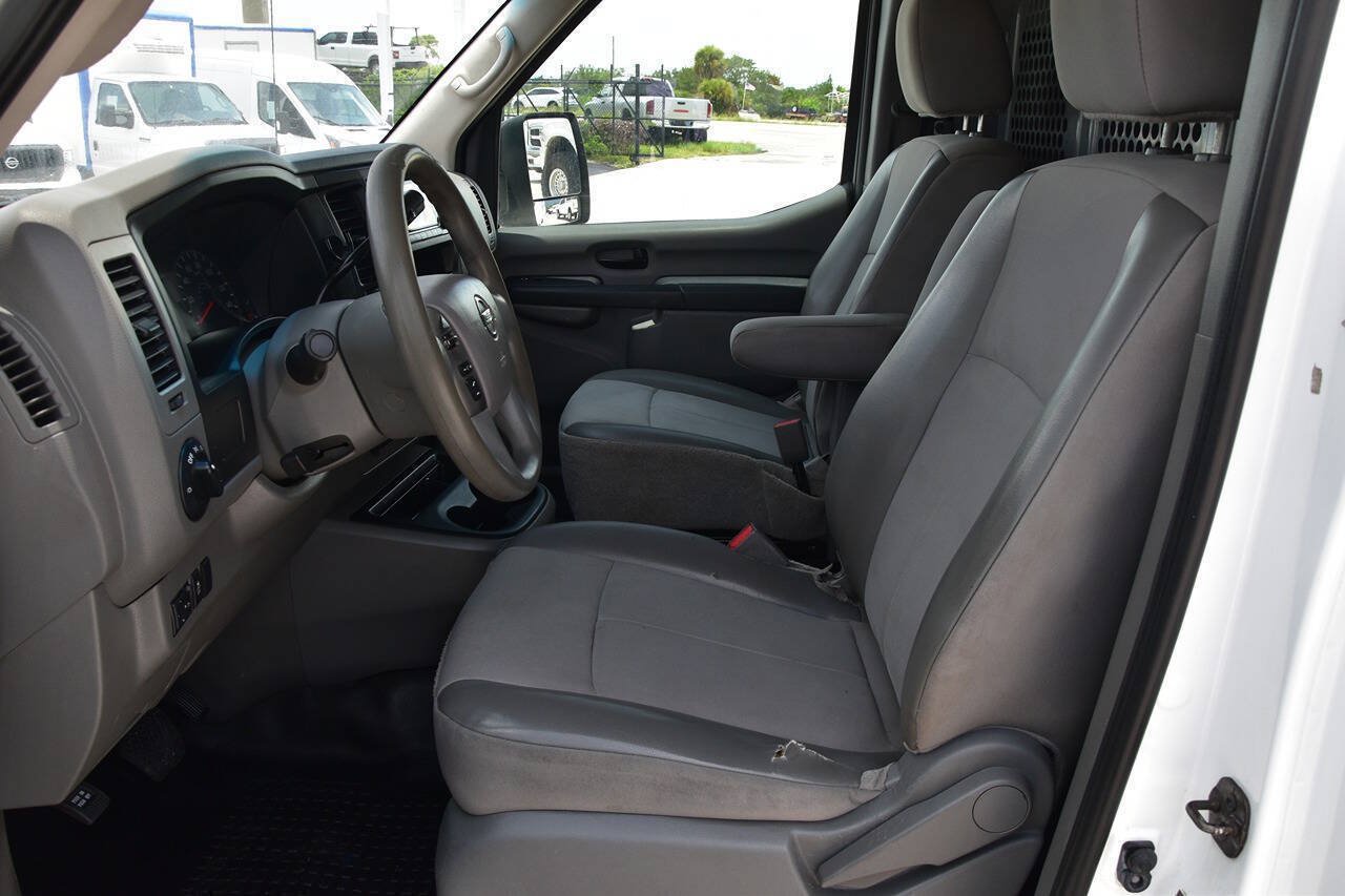 Used 2018 Nissan NV 2500 S RWD image 9