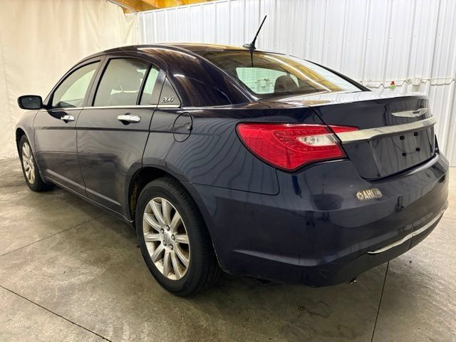 Used 2014 Chrysler 200 Limited FWD image 7