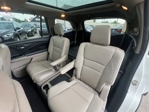 Used 2017 Honda Pilot Elite image 34