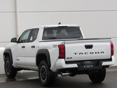 New 2025 Toyota Tacoma TRD Off-Road AWD/4WD image 5