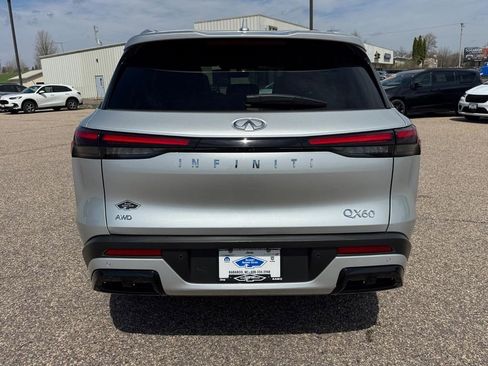 Used 2023 INFINITI QX60 Luxe AWD/4WD image 3