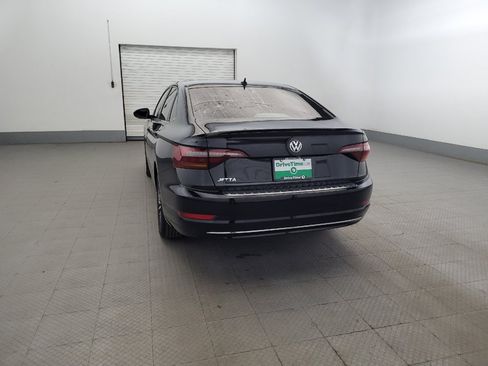 Used 2019 Volkswagen Jetta SE w/ Cold Weather Package FWD image 6
