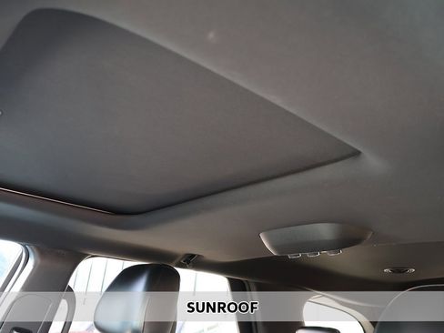 Used 2020 Dodge Durango GT image 3