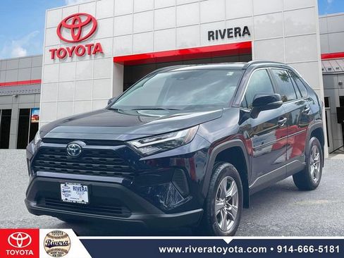 Certified 2023 Toyota RAV4 XLE w/ XLE Grade Weather Package AWD/4WD image 4