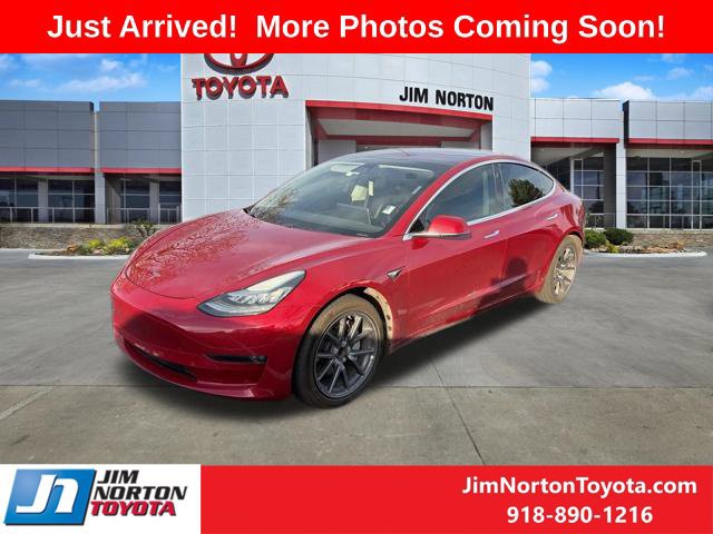 Used 2019 Tesla Model 3 Mid Range RWD image 2