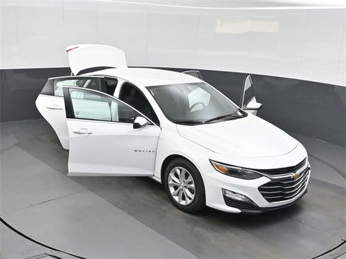 Used 2024 Chevrolet Malibu LT image 49
