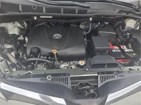 Used 2020 Toyota Sienna LE FWD image 39