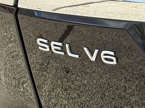 Used 2022 Volkswagen Atlas SEL image 35