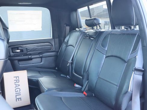 New 2026 RAM 2500 Limited AWD/4WD image 32