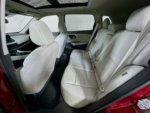 Used 2023 Nissan Rogue SL image 12