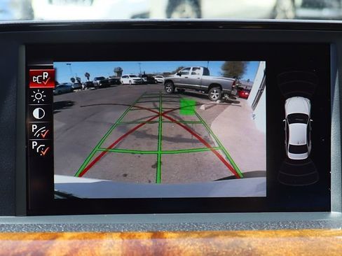 Used 2017 BMW 320i Sedan image 48