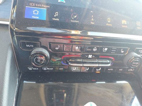 Used 2022 Jeep Grand Cherokee L Limited w/ Luxury Tech Group II image 59