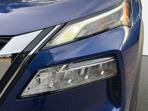 Used 2023 Nissan Rogue SL image 10