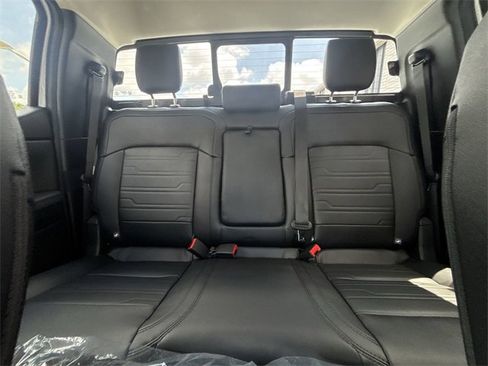 Used 2025 Ford Ranger Lariat w/ FX4 Off-Road Package image 25