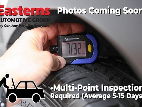 Used 2025 Chevrolet Trax LT FWD image 27