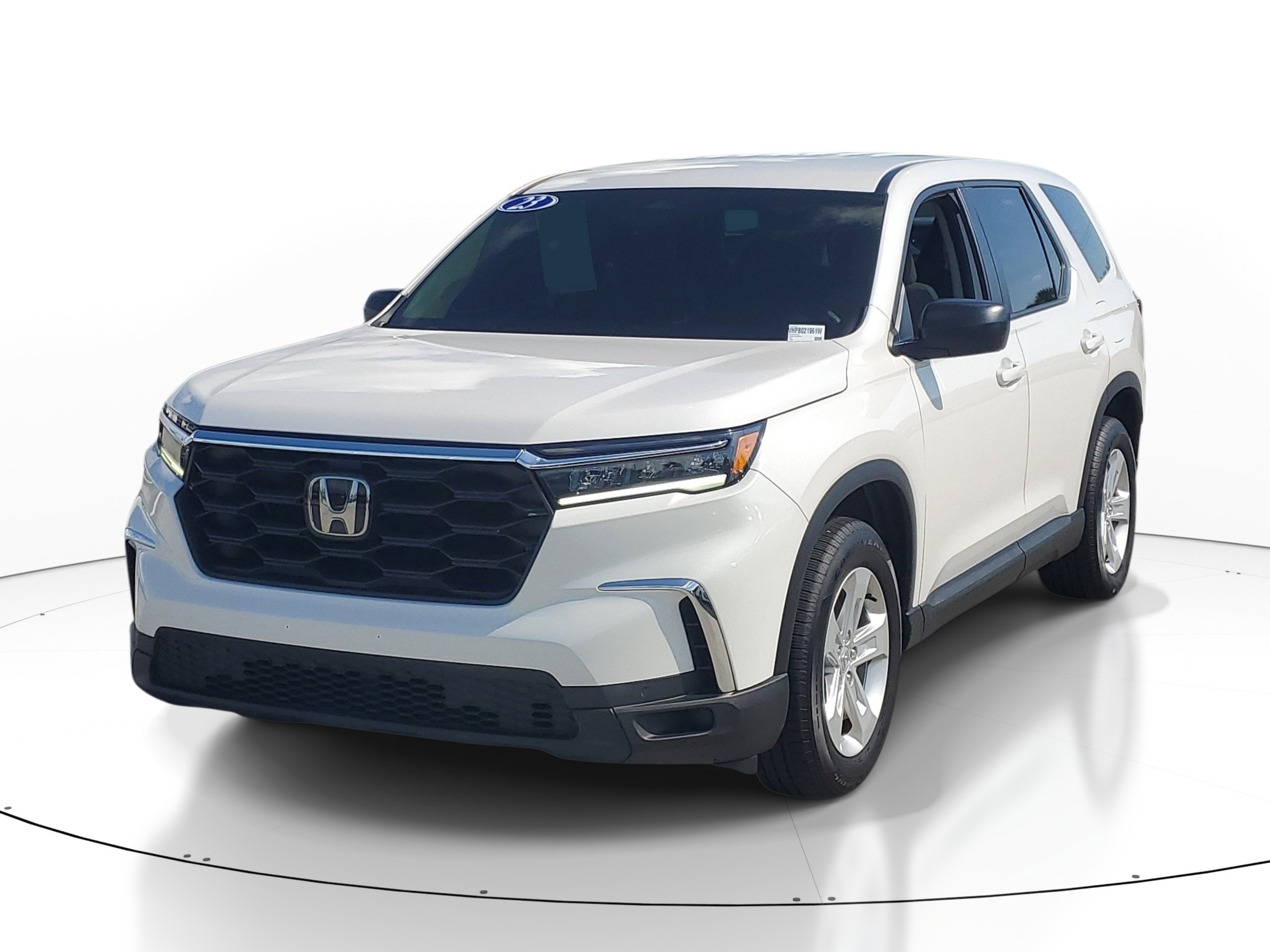 Used 2023 Honda Pilot LX image 3