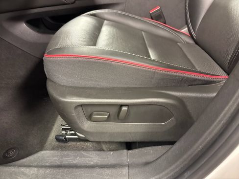 Used 2023 Buick Envision Essence w/ Sport Touring Package FWD image 23