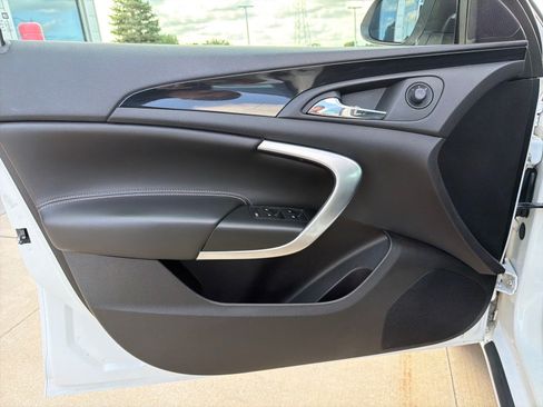 Used 2012 Buick Regal Leather FWD image 10