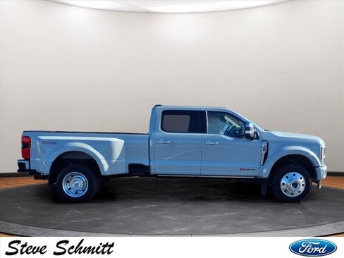 Used 2025 Ford F450 Platinum w/ Platinum Plus Package image 30