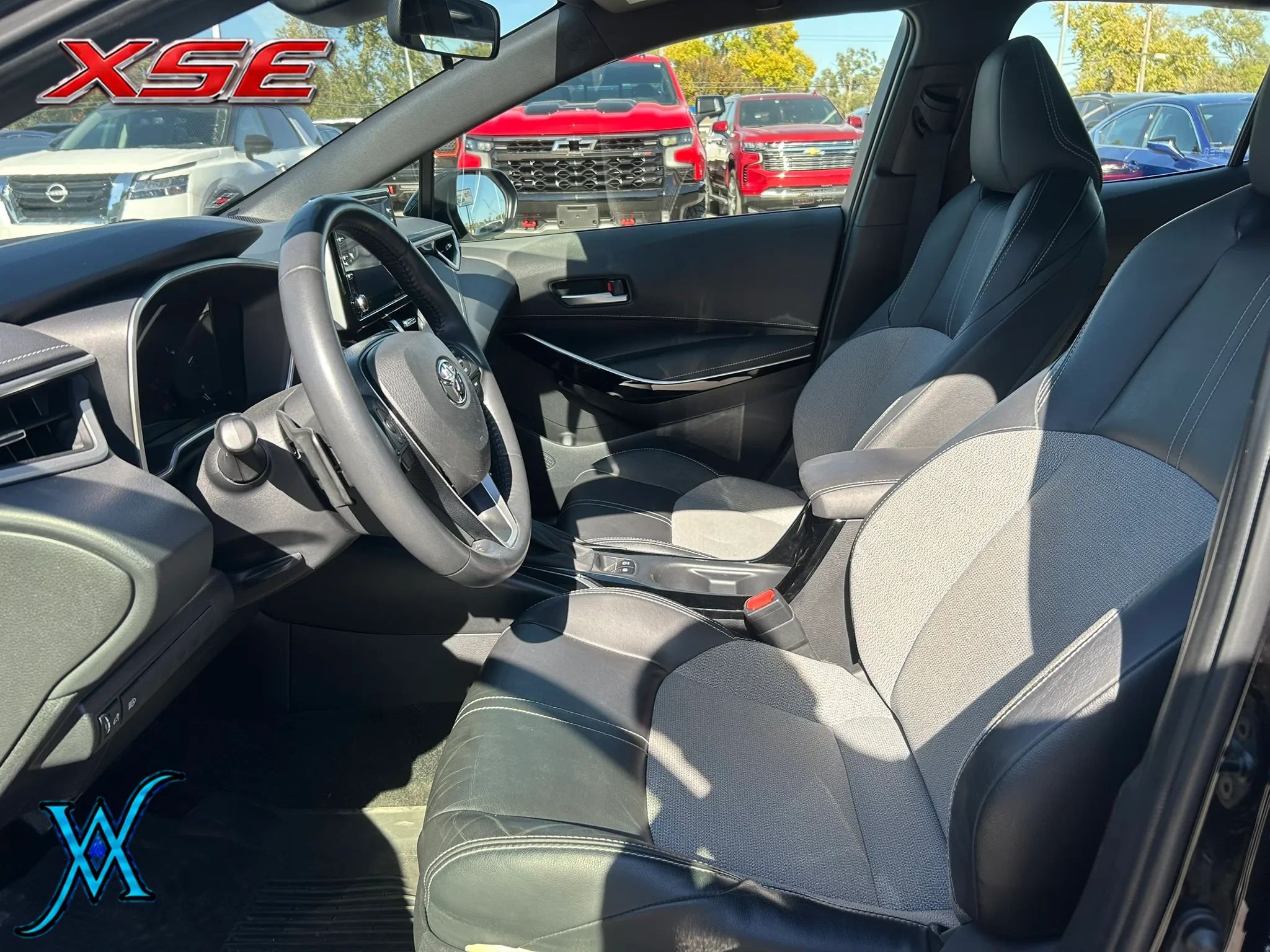 Used 2021 Toyota Corolla XSE FWD image 11