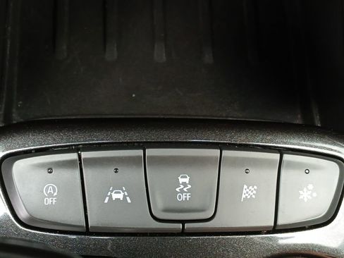 Certified 2021 Chevrolet TrailBlazer ACTIV w/ Convenience Package image 25