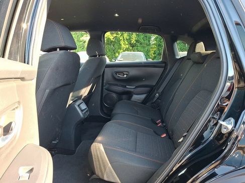 Used 2025 Honda HR-V Sport image 10
