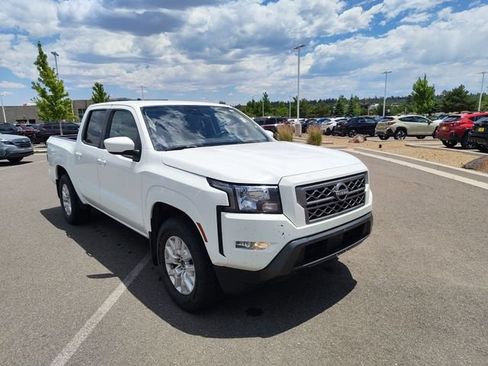 Used 2022 Nissan Frontier SV RWD image 1