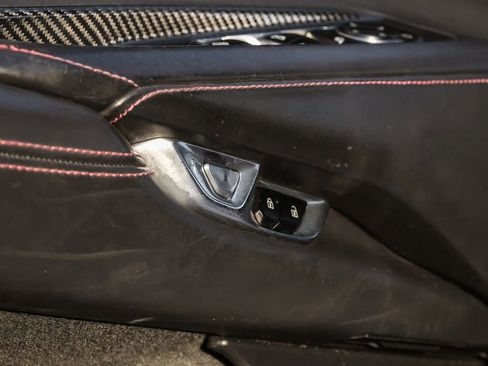 Used 2022 Chevrolet Corvette Stingray Premium Conv w/ Z51 Performance Package image 44