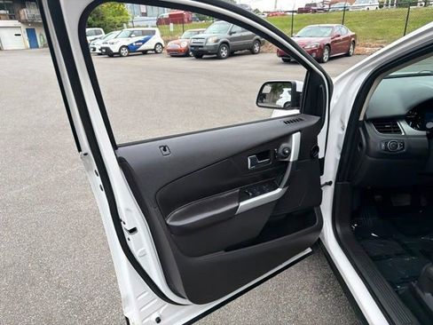 Used 2013 Ford Edge SEL AWD/4WD image 28
