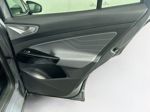 Used 2023 Volkswagen ID.4 S RWD image 32