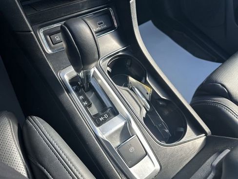 Used 2023 Subaru Ascent Limited w/ Technology Package image 18