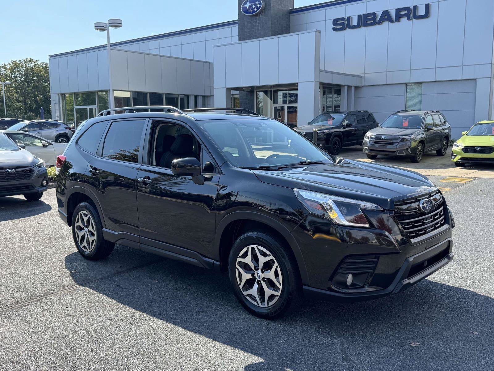 Used 2023 Subaru Forester Premium AWD/4WD image 5