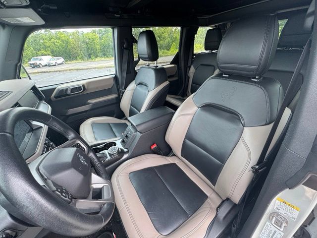 Used 2023 Ford Bronco Wildtrak AWD/4WD image 15