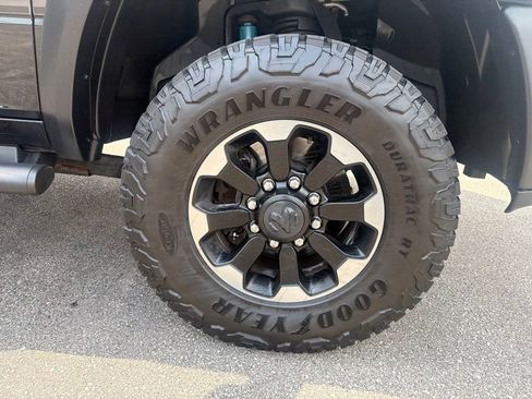 Used 2018 RAM 2500 Power Wagon w/ Luxury Group AWD/4WD image 14