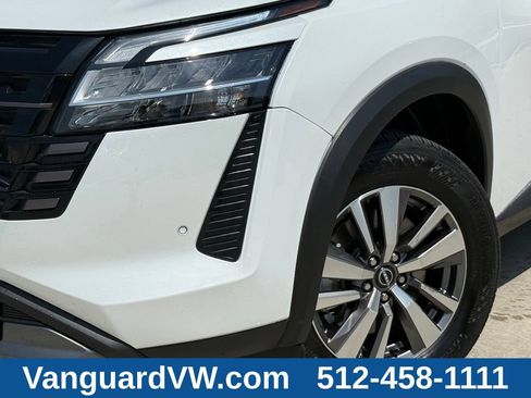 Used 2026 Nissan Pathfinder SL FWD image 6